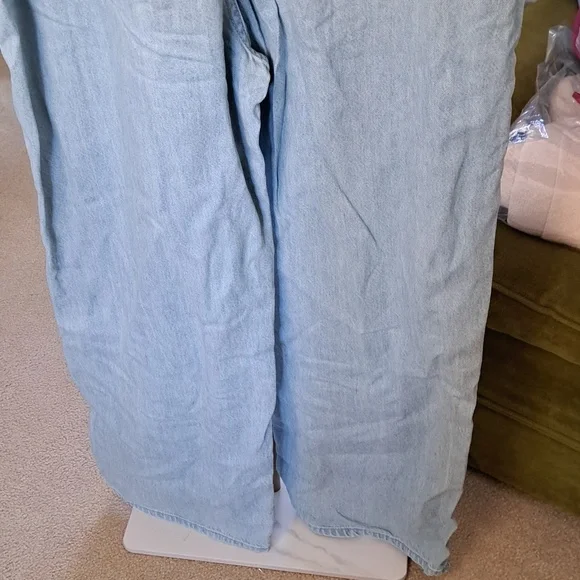 Universal Thread Light Blue Denim Utility Jumpsuit 10 Inseam 30" - Picture 7 of 7